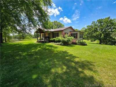 Home For Sale in Versailles, Missouri