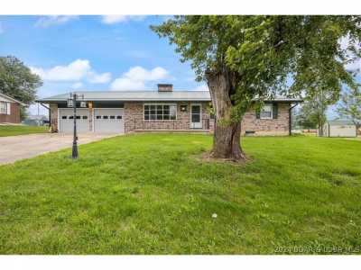 Home For Sale in Eldon, Missouri