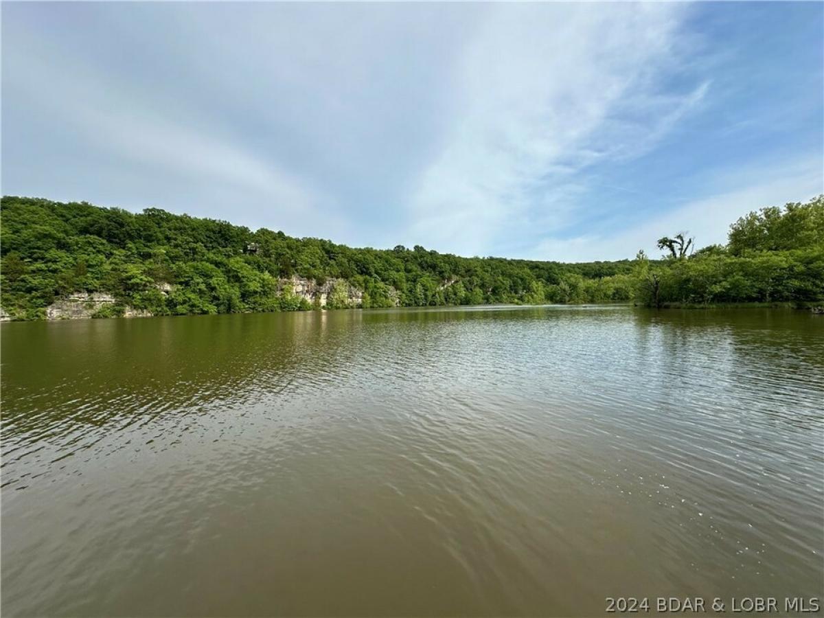 Picture of Residential Land For Sale in Edwards, Missouri, United States