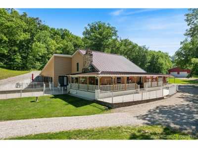 Home For Sale in Barnett, Missouri