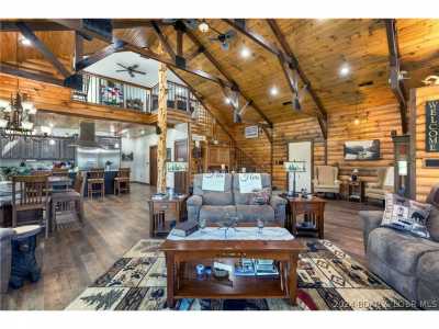 Home For Sale in Macks Creek, Missouri