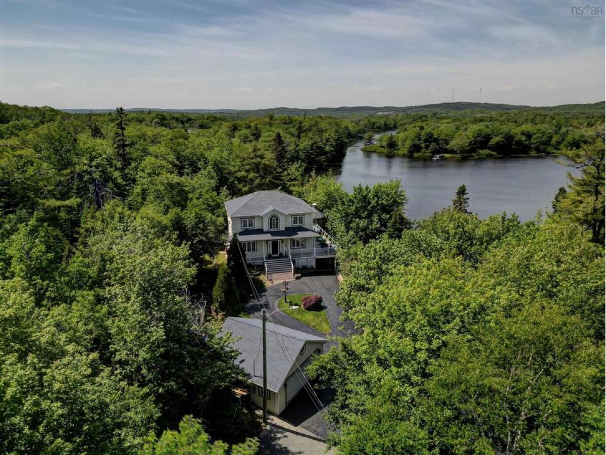 Picture of Home For Sale in Stillwater Lake, Nova Scotia, Canada