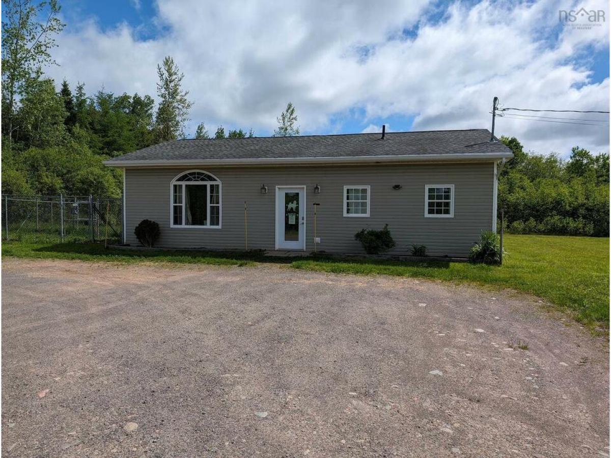 Picture of Home For Sale in East Mountain, Nova Scotia, Canada