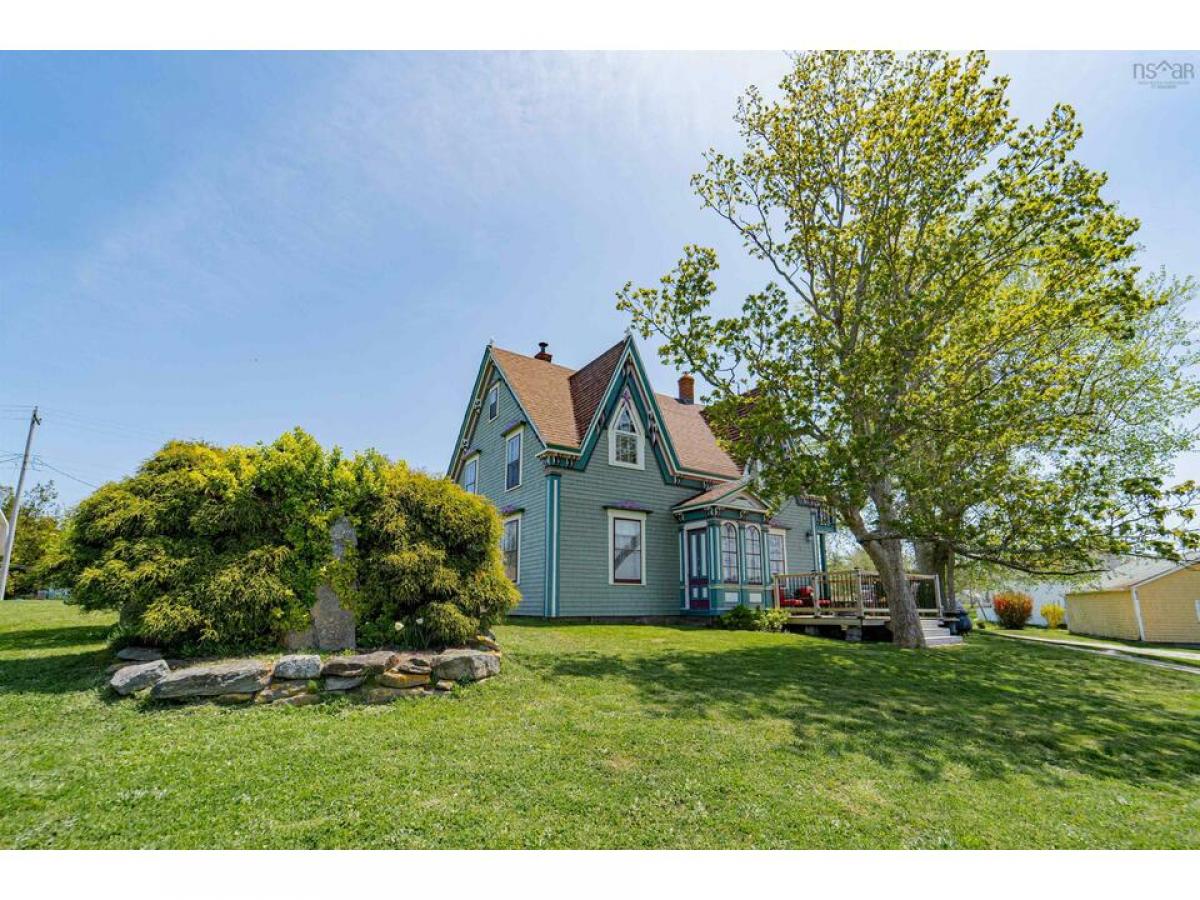 Picture of Home For Sale in Sandy Point, Nova Scotia, Canada