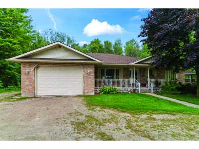 Home For Sale in Harriston, Canada