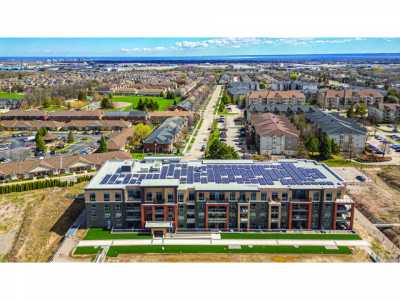 Condo For Sale in Burlington, Canada