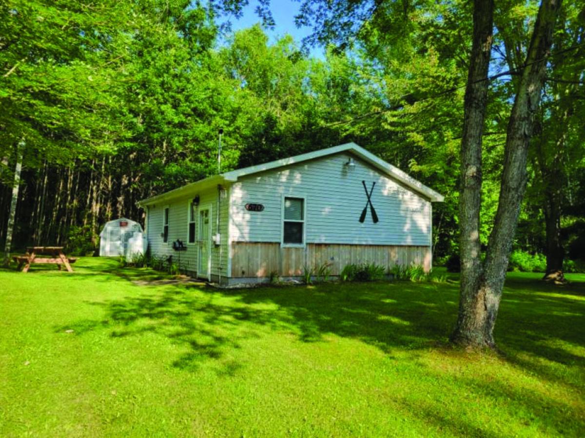 Picture of Home For Sale in Barton City, Michigan, United States