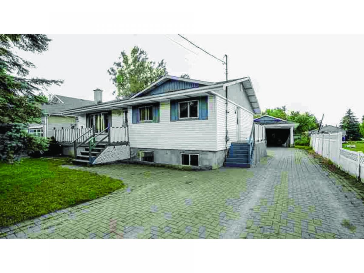 Picture of Home For Sale in Val Caron, Ontario, Canada