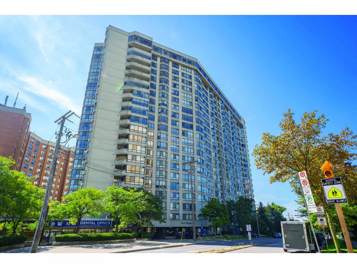 Picture of Condo For Sale in Toronto, Ontario, Canada