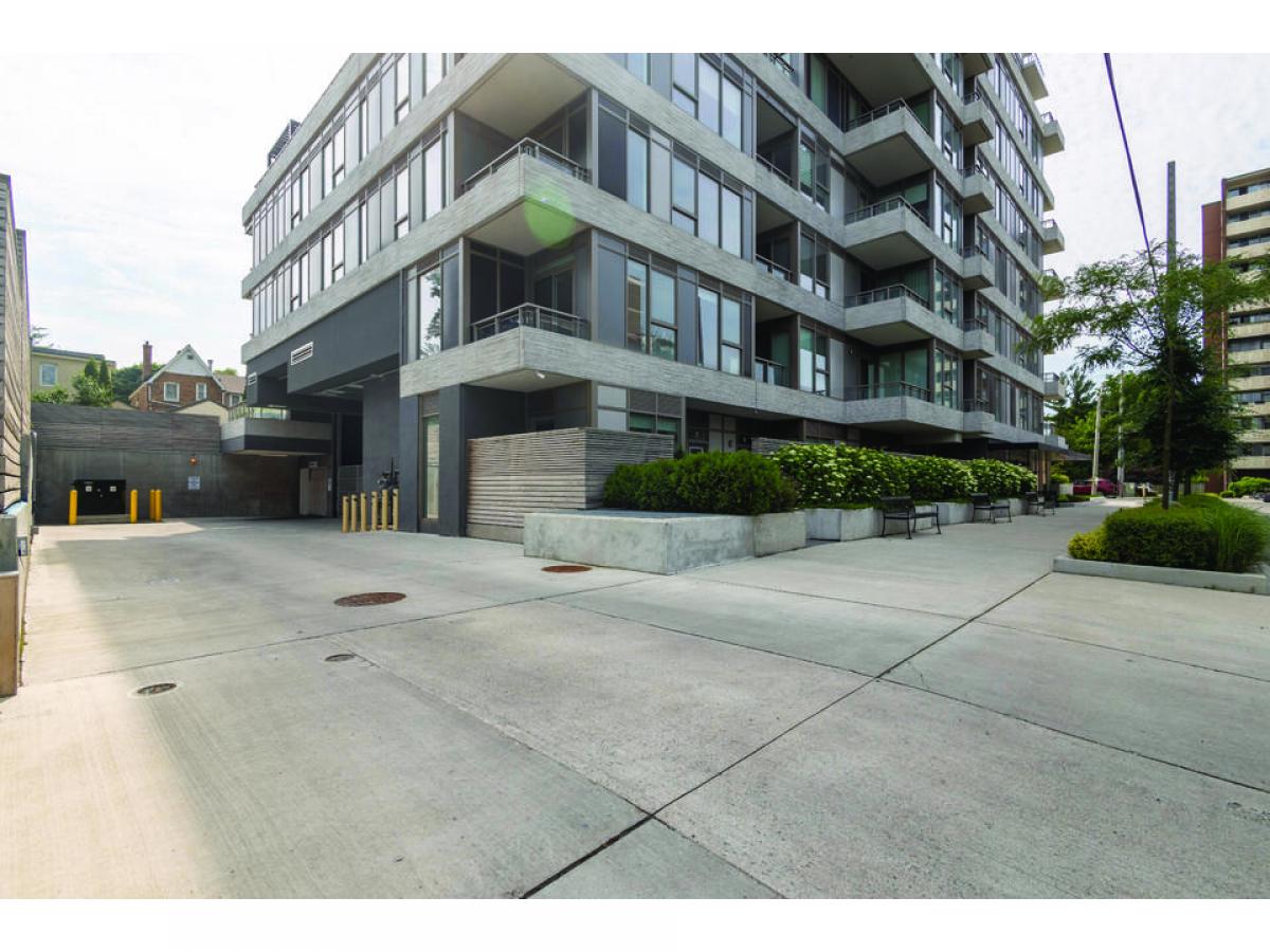 Picture of Condo For Sale in Toronto, Ontario, Canada