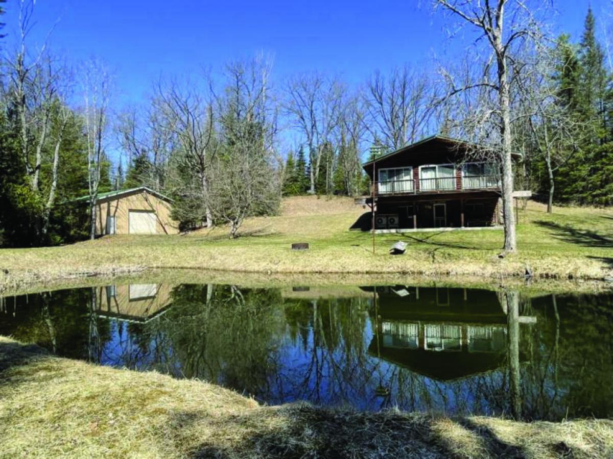 Picture of Home For Sale in Hubbard Lake, Michigan, United States