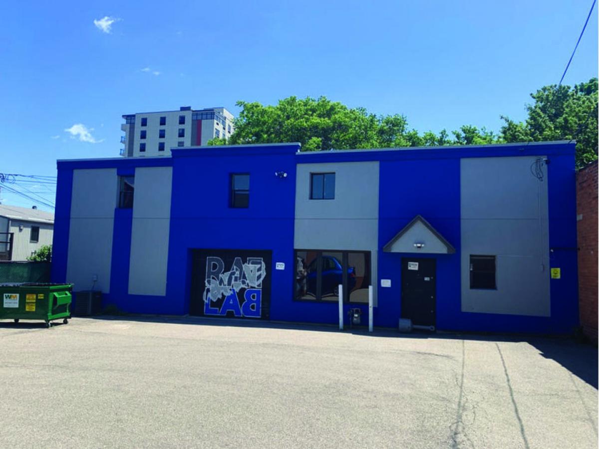 Picture of Commercial Building For Sale in Hamilton, Ontario, Canada