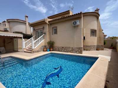 Villa For Sale in 