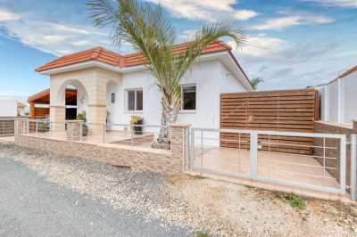 Bungalow For Sale in 