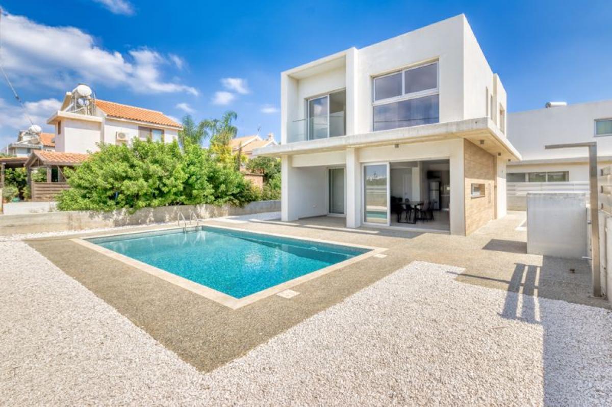 Picture of Villa For Sale in Kapparis, Famagusta, Cyprus