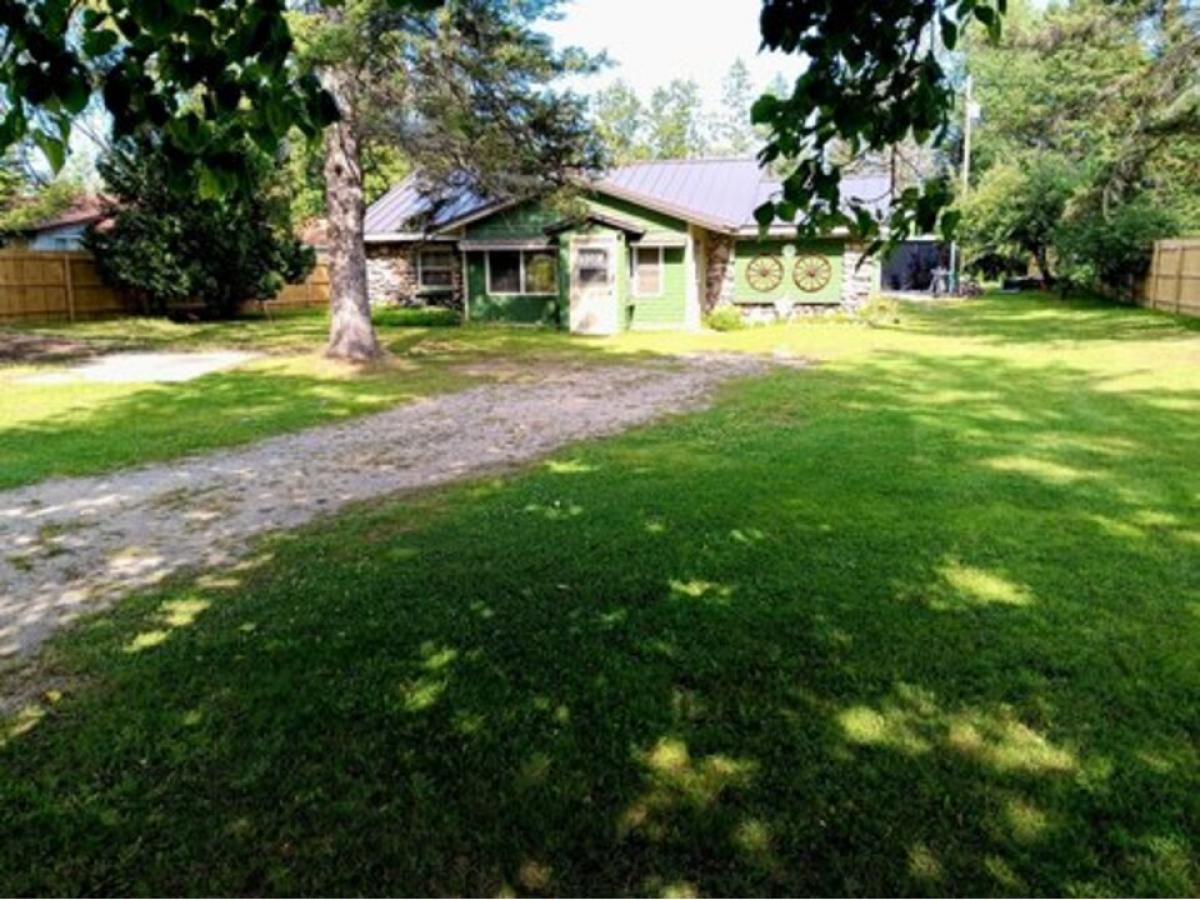 Picture of Home For Sale in Atlanta, Michigan, United States