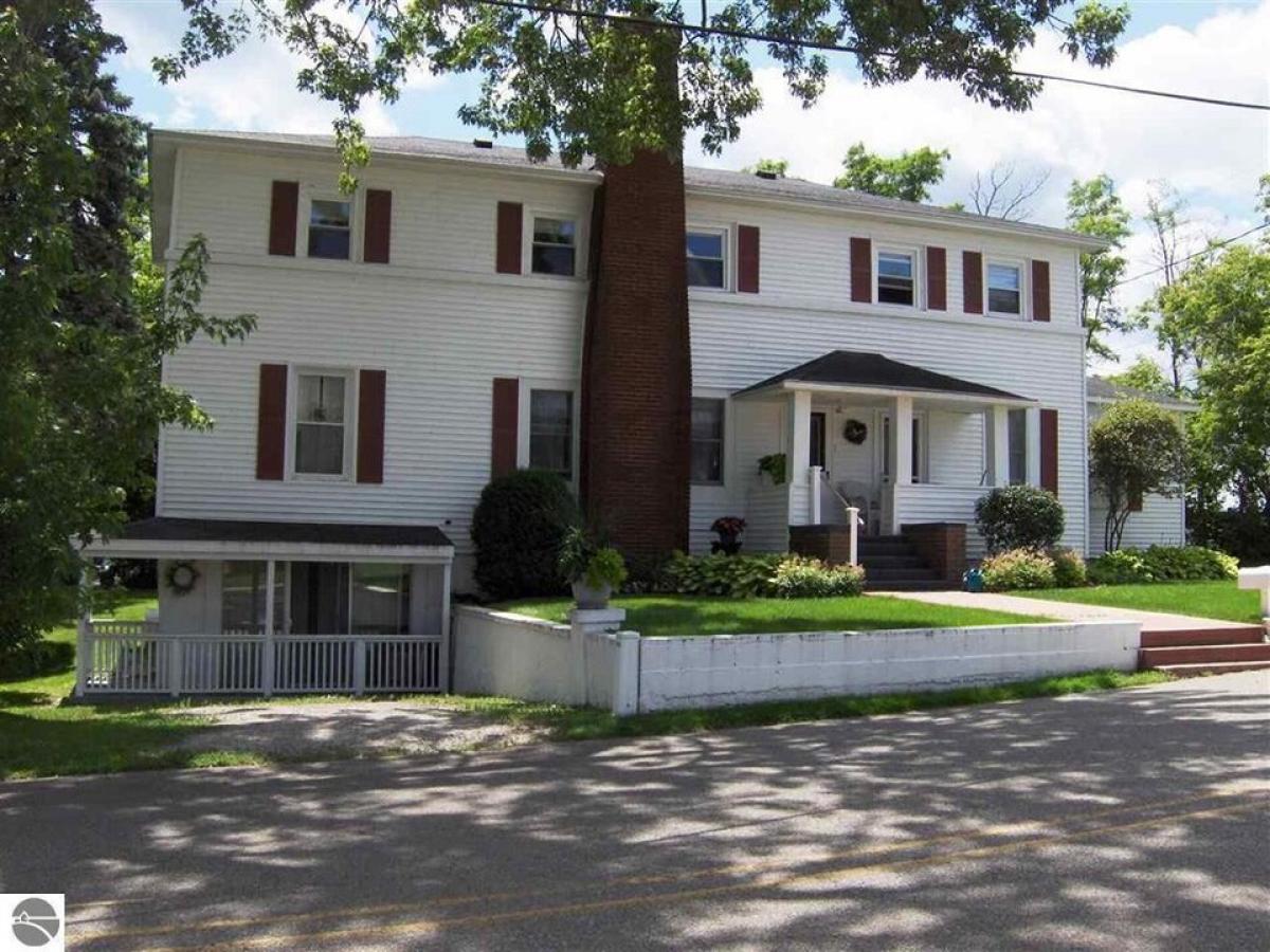 Picture of Home For Sale in Oscoda, Michigan, United States