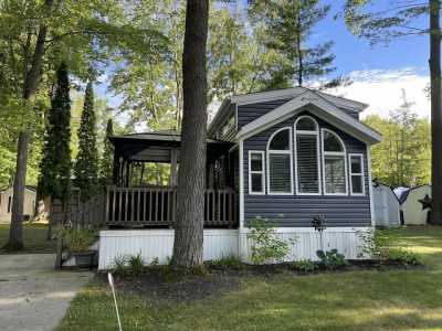 Home For Sale in Houghton Lake, Michigan