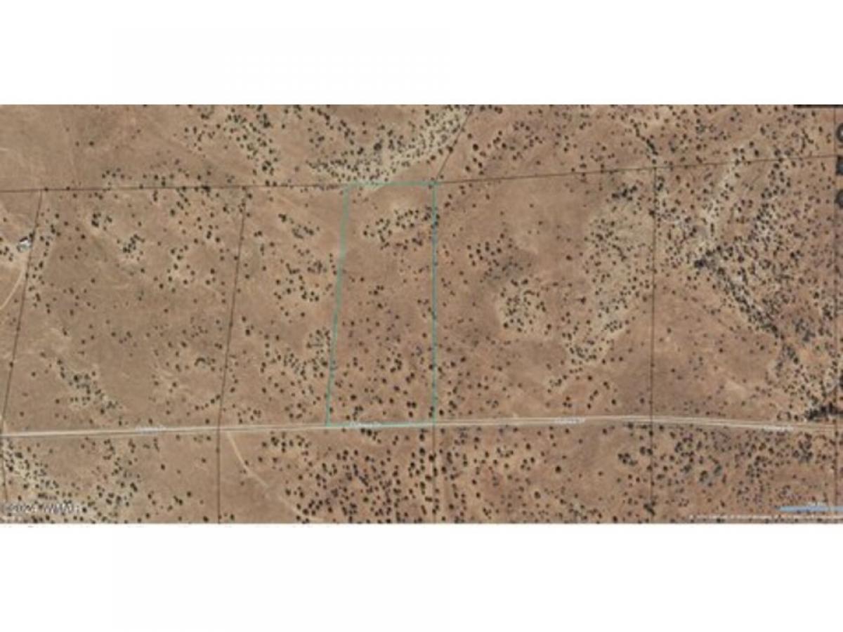 Picture of Residential Land For Sale in Winslow, Arizona, United States