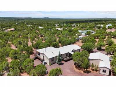 Home For Sale in Vernon, Arizona