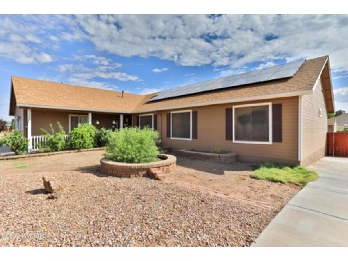 Picture of Home For Sale in Winslow, Arizona, United States