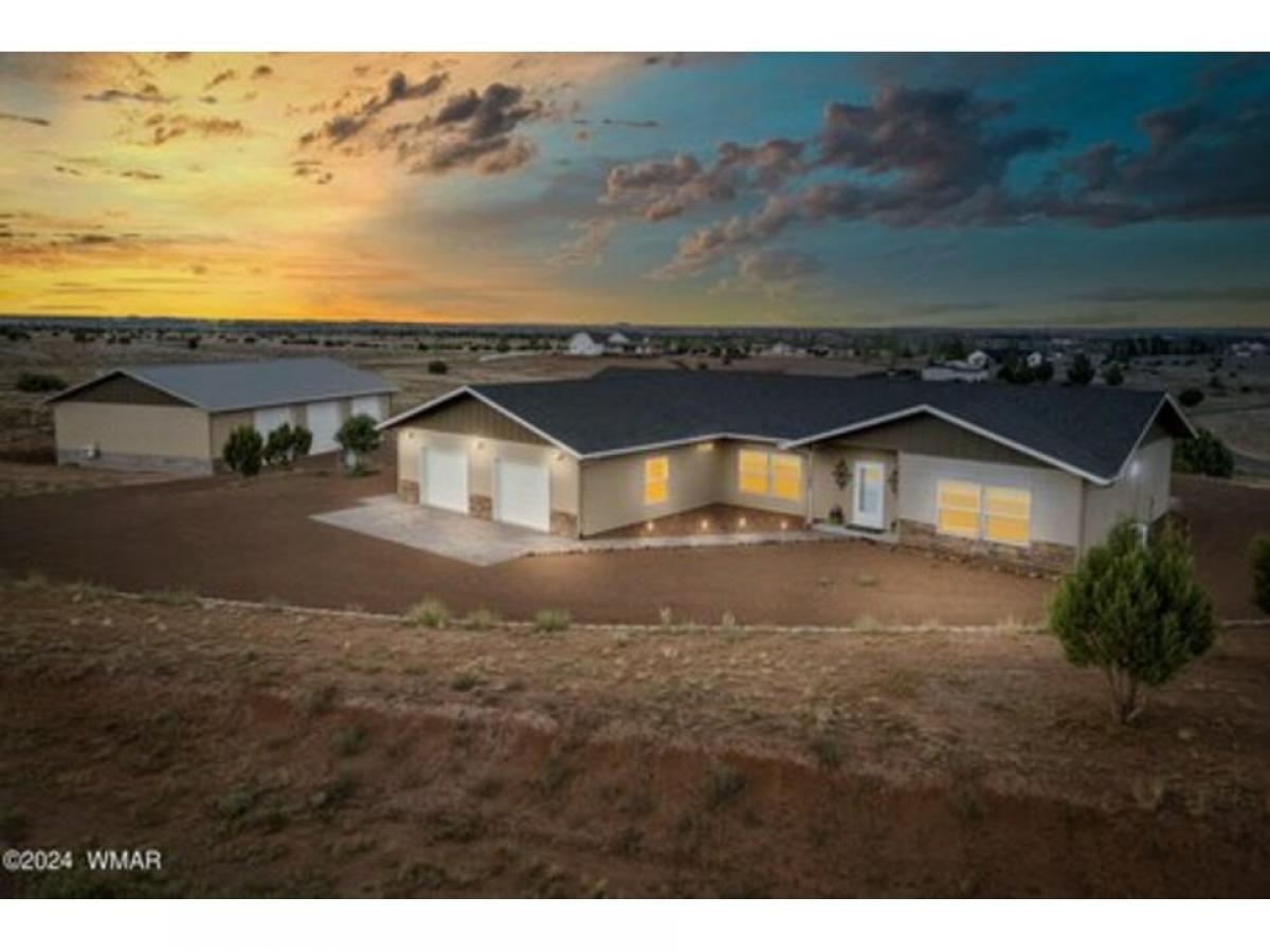 Picture of Home For Sale in Taylor, Arizona, United States