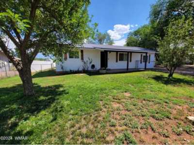 Home For Sale in Taylor, Arizona