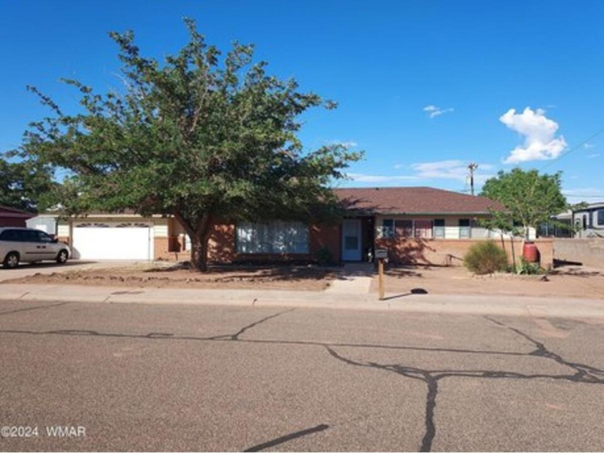 Picture of Home For Sale in Winslow, Arizona, United States