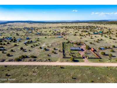 Home For Sale in Nutrioso, Arizona