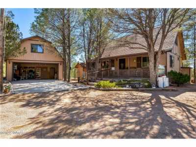 Home For Sale in Overgaard, Arizona