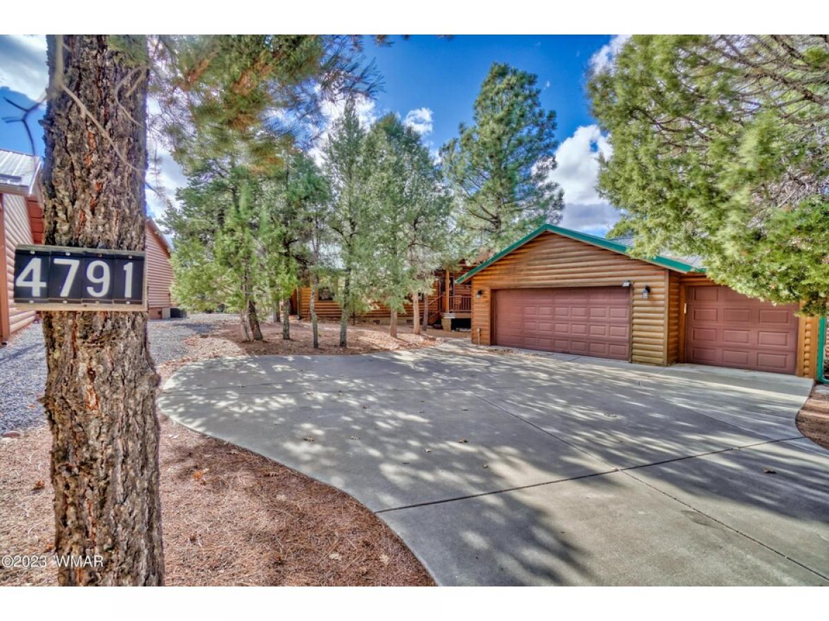 Picture of Home For Sale in Show Low, Arizona, United States