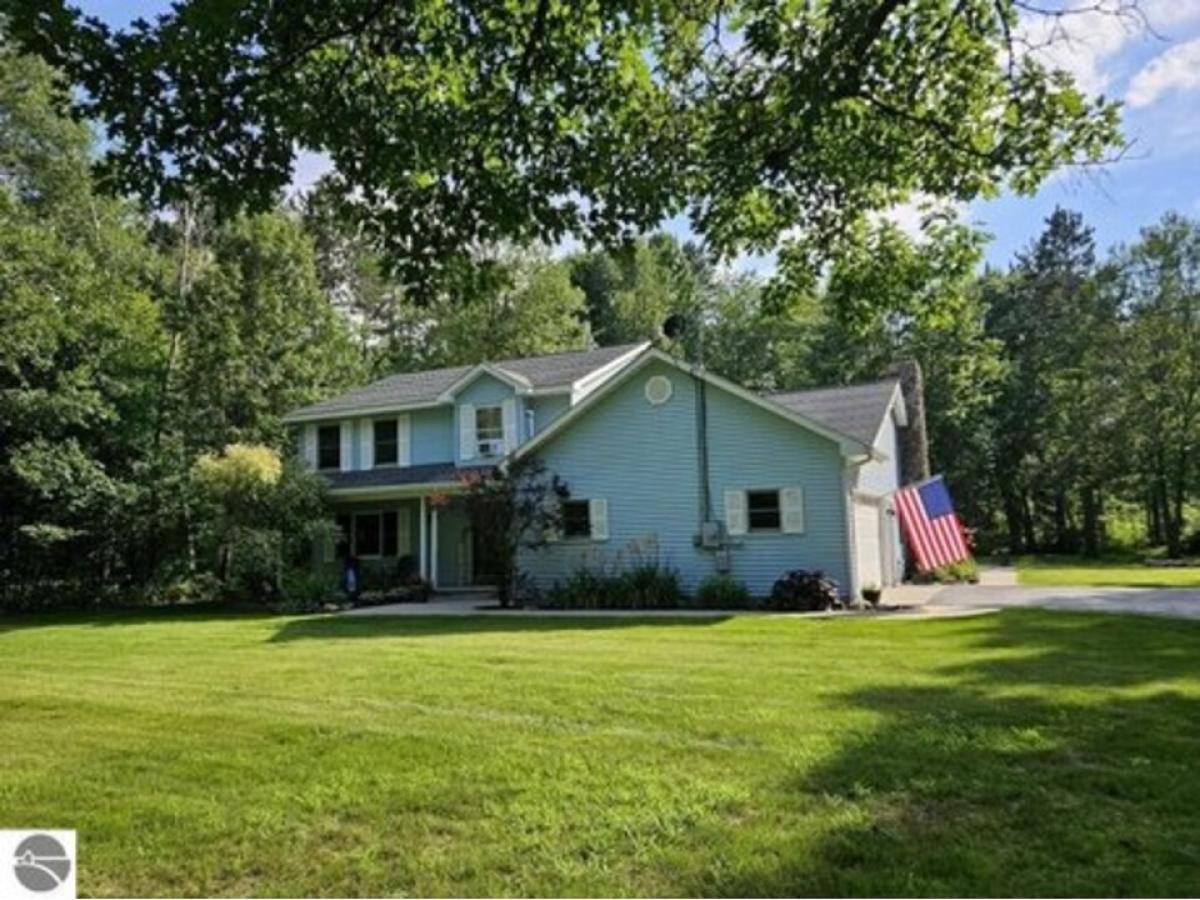 Picture of Home For Sale in Mio, Michigan, United States