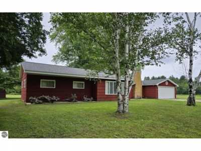 Home For Sale in Tawas City, Michigan