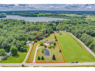 Home For Sale in West Branch, Michigan