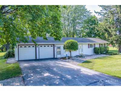 Home For Sale in Standish, Michigan