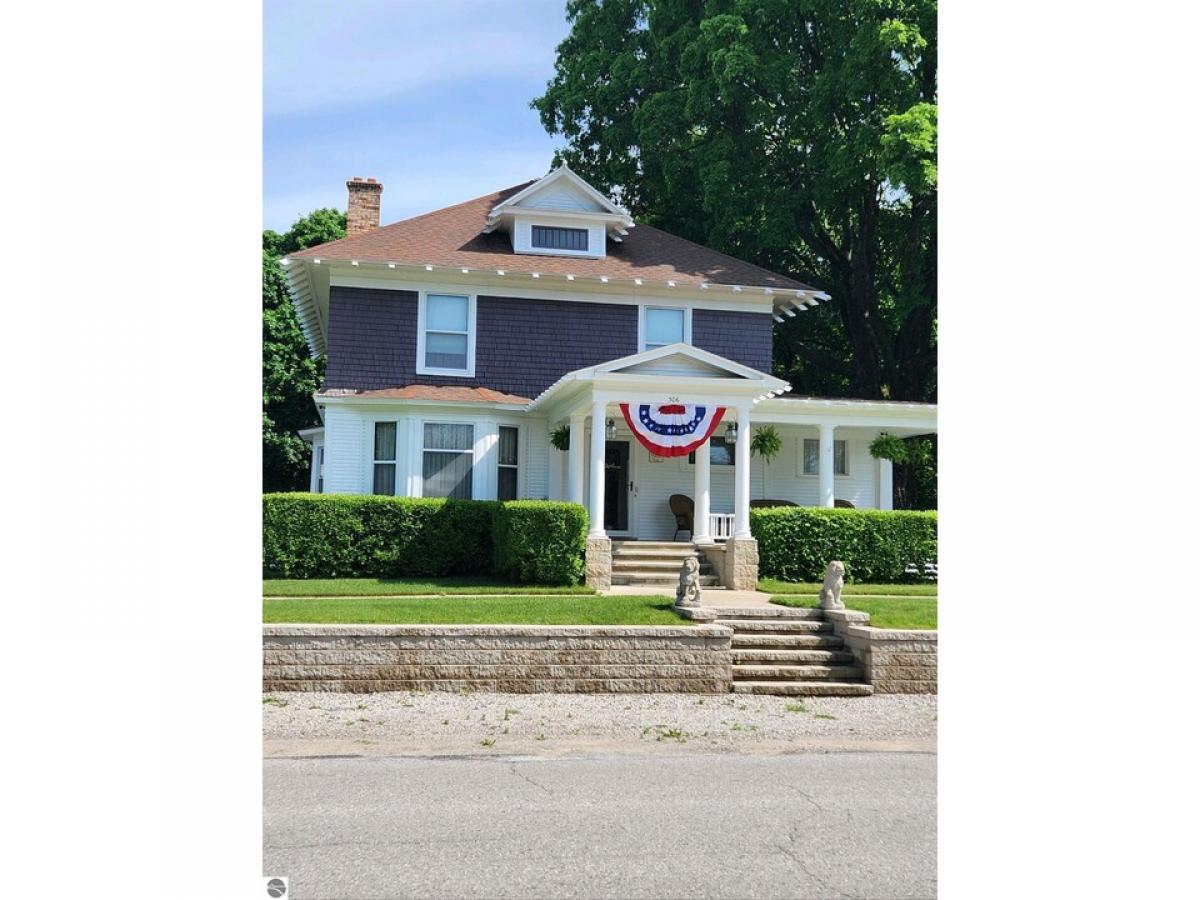 Picture of Home For Sale in Kalkaska, Michigan, United States