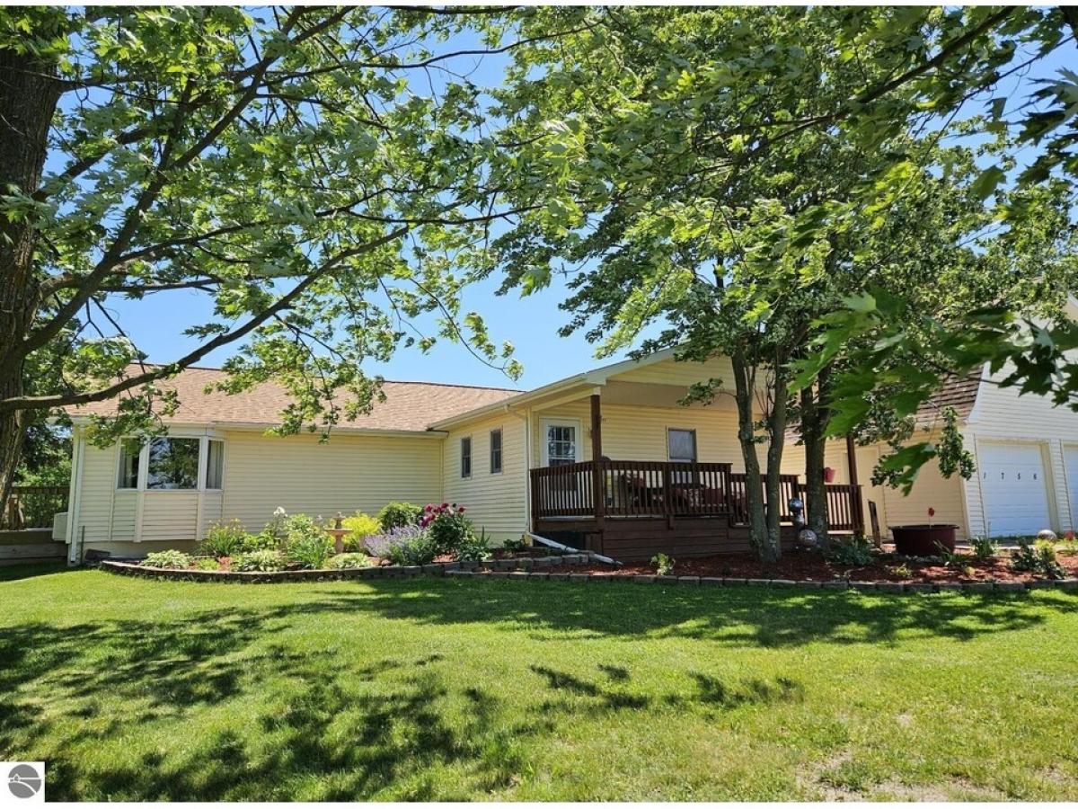 Picture of Home For Sale in Hale, Michigan, United States