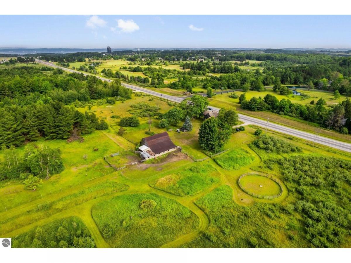 Picture of Residential Land For Sale in Williamsburg, Michigan, United States