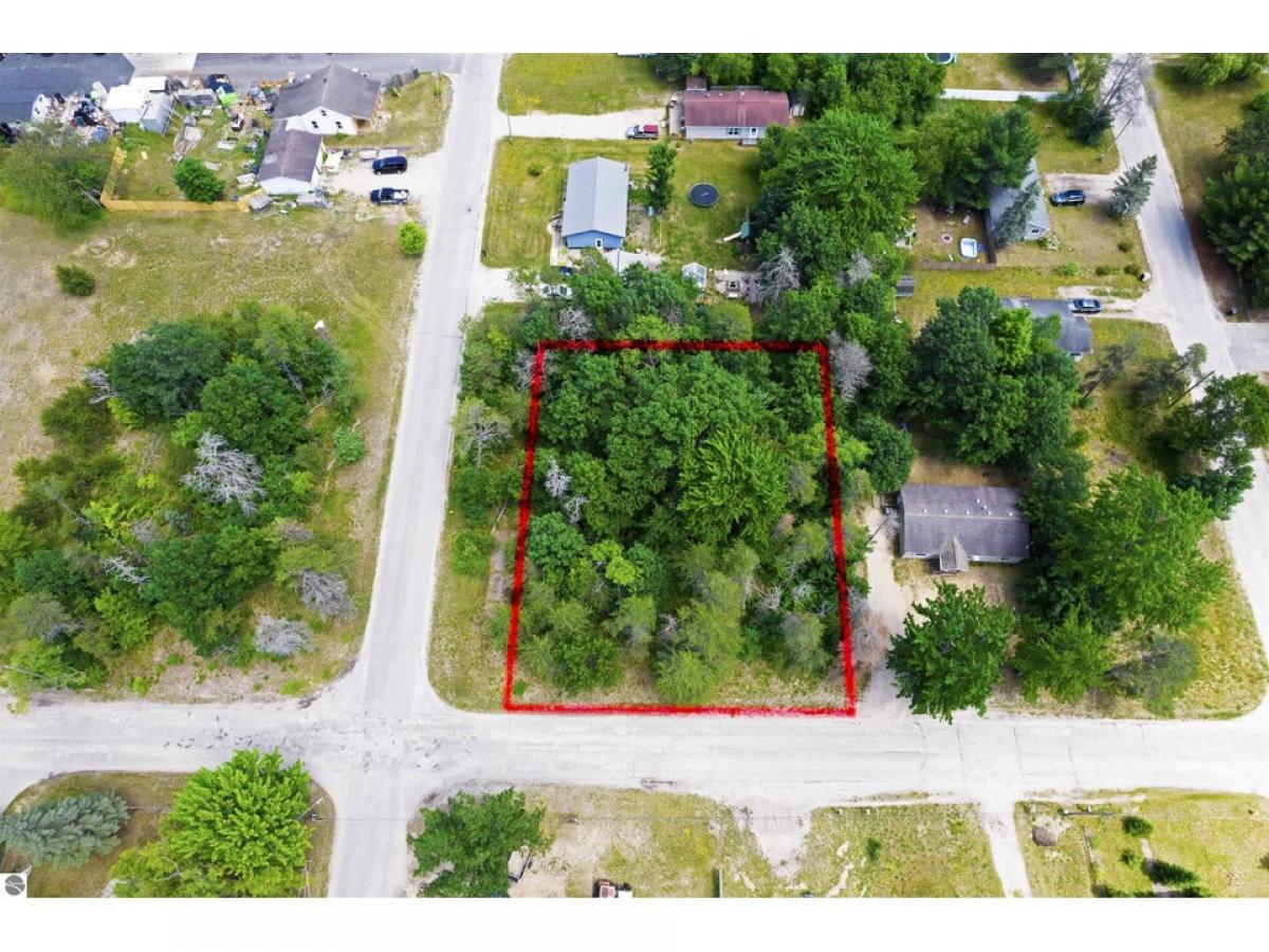 Picture of Residential Land For Sale in Kalkaska, Michigan, United States