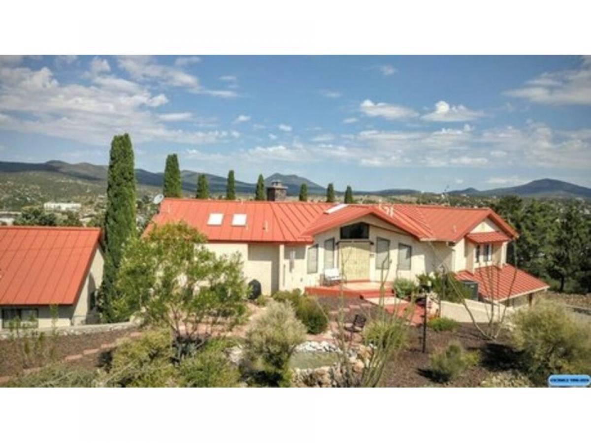 Picture of Home For Sale in Silver City, New Mexico, United States