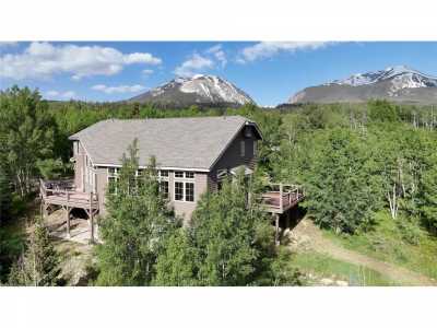 Home For Sale in Silverthorne, Colorado