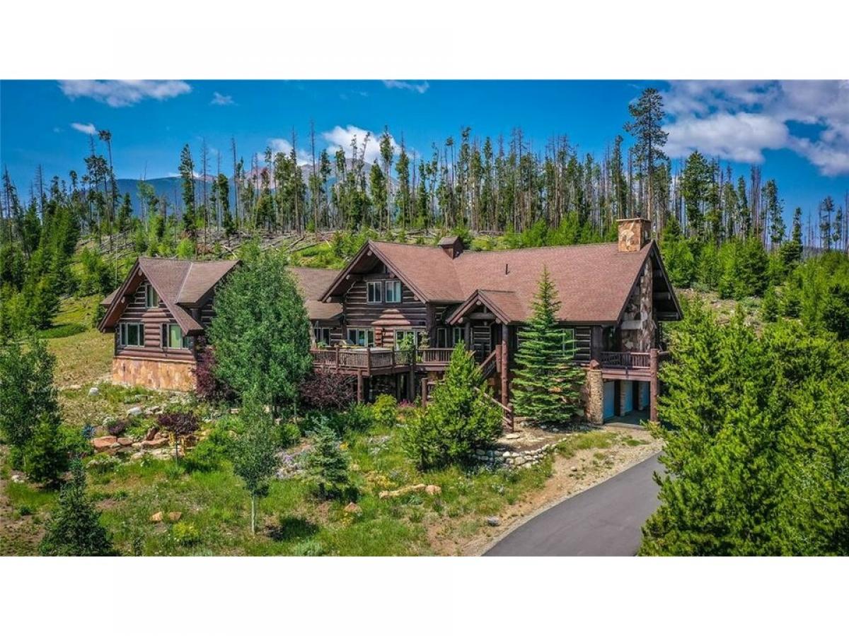 Picture of Home For Sale in Silverthorne, Colorado, United States