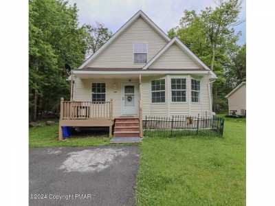 Home For Sale in Tobyhanna, Pennsylvania