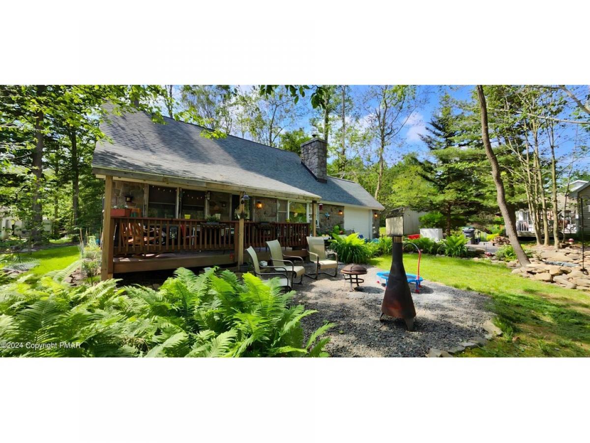 Picture of Home For Sale in Tobyhanna, Pennsylvania, United States