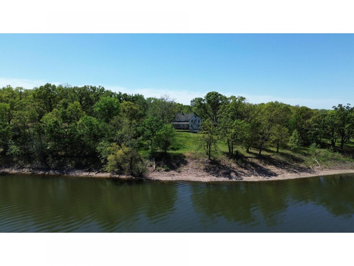 Picture of Home For Sale in Jay, Oklahoma, United States