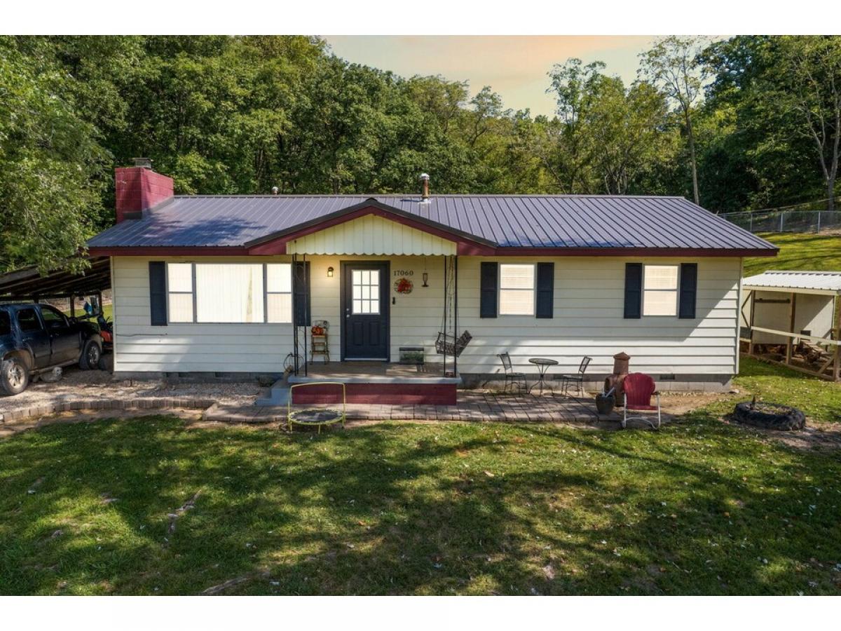 Picture of Home For Sale in Jay, Oklahoma, United States