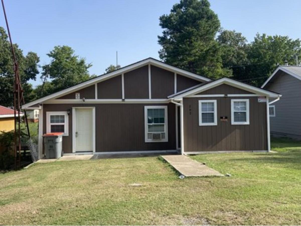 Picture of Home For Sale in Langley, Oklahoma, United States