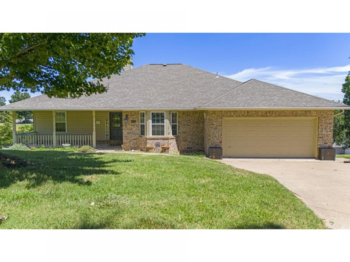 Picture of Home For Sale in Afton, Oklahoma, United States