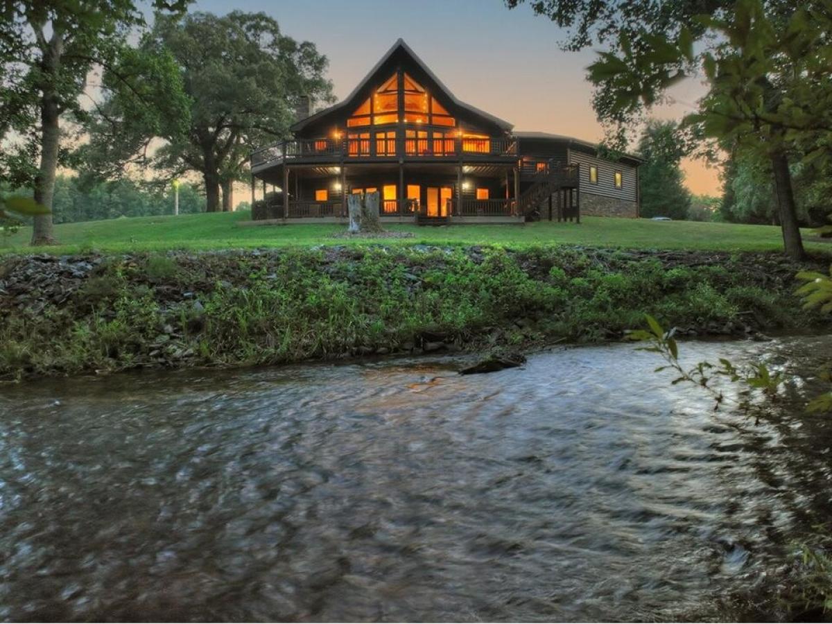 Picture of Home For Sale in Epworth, Georgia, United States