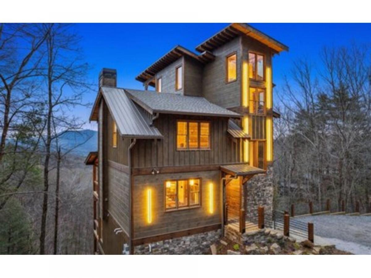 Picture of Home For Sale in Ellijay, Georgia, United States